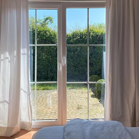 Apartment Large Comfortable By The Sea Bastorf