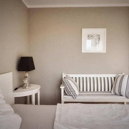 Large Comfortable By The Sea *